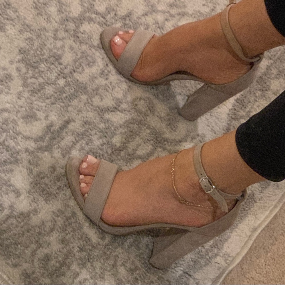 Steve Madden Nude Velvet Heel